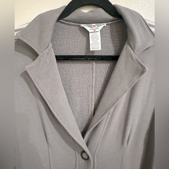 Hard Tail Button Up - Picture 3 of 5